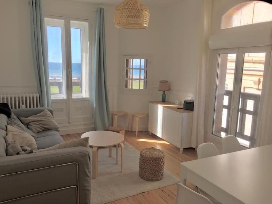 Bel Appartement Vue Mer Centre-Ville, Face Plage Dieppe Exteriör bild